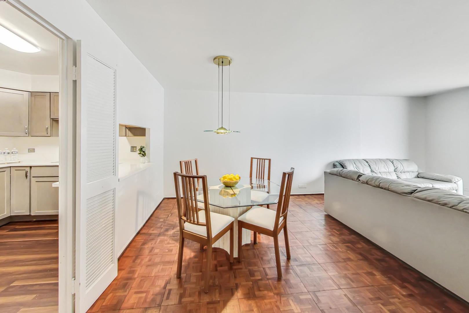 6007 North Sheridan Road, Unit 5D Chicago, IL 60660 - Photo 4 of 26 Gallery Image 4