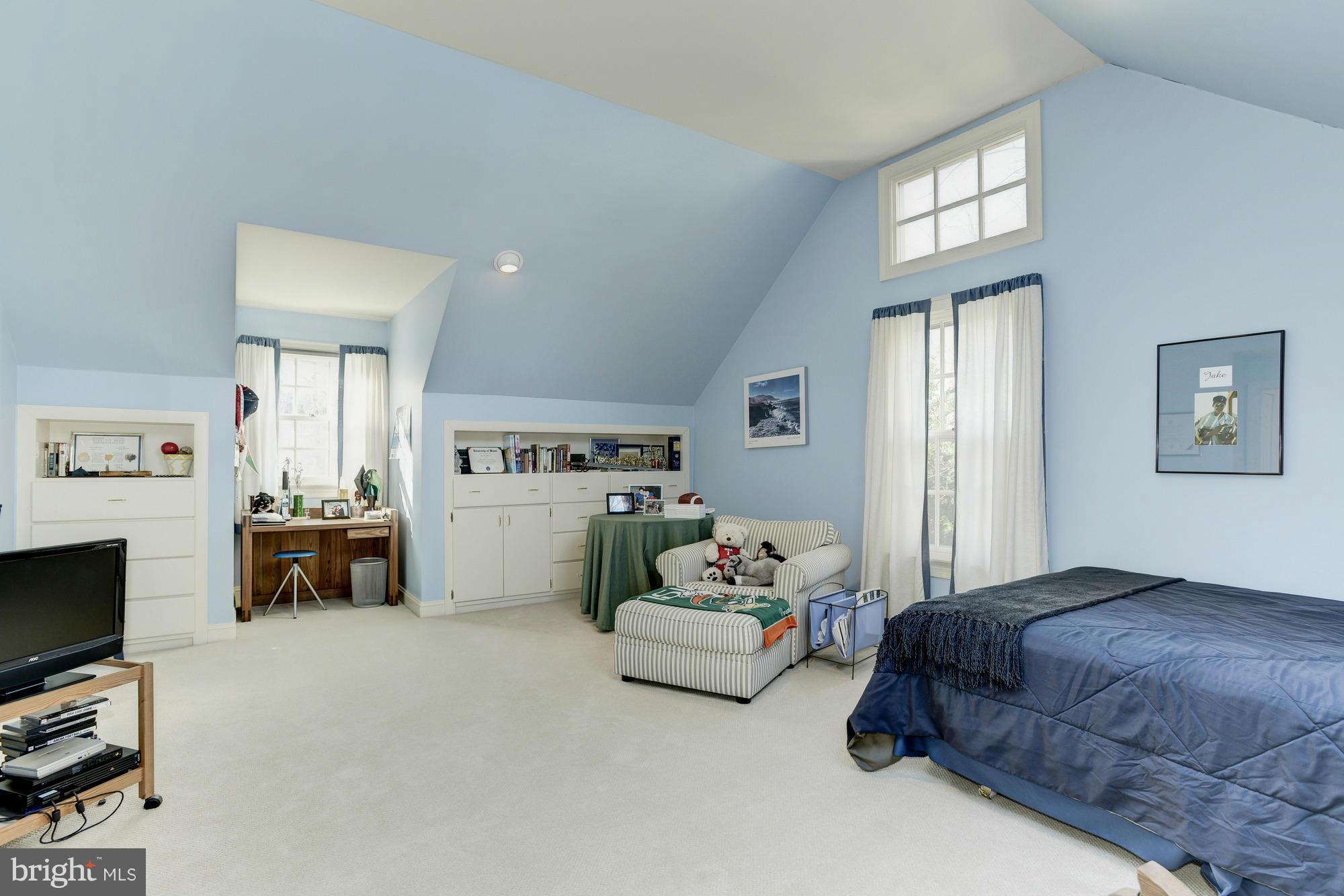 6207 Winnebago Road Bethesda, MD 20816 - Photo 15 of 19 Fifth Bedroom