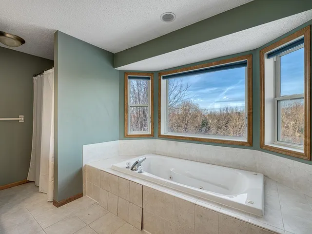 $550,000 | 1234 Windmill Creek North, Waconia, MN 55387