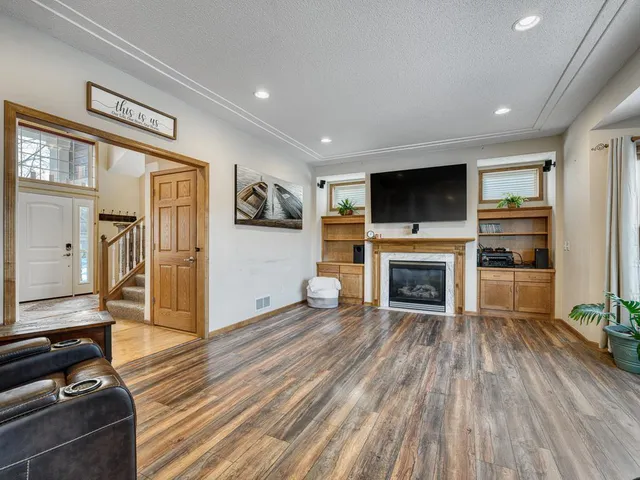 $550,000 | 1234 Windmill Creek North, Waconia, MN 55387