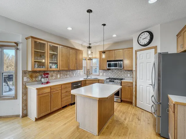 $550,000 | 1234 Windmill Creek North, Waconia, MN 55387