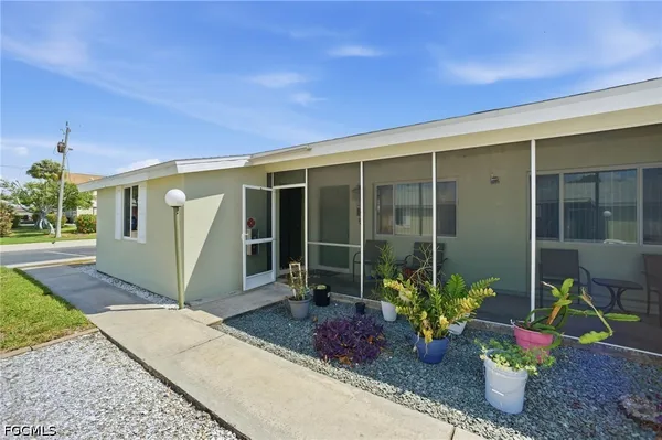 $1,250 | 4956 Viceroy Street, Unit 2, Cape Coral, FL 33904