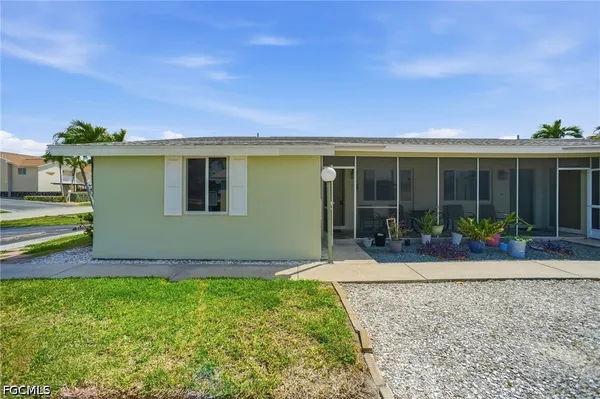 $1,250 | 4956 Viceroy Street, Unit 2, Cape Coral, FL 33904