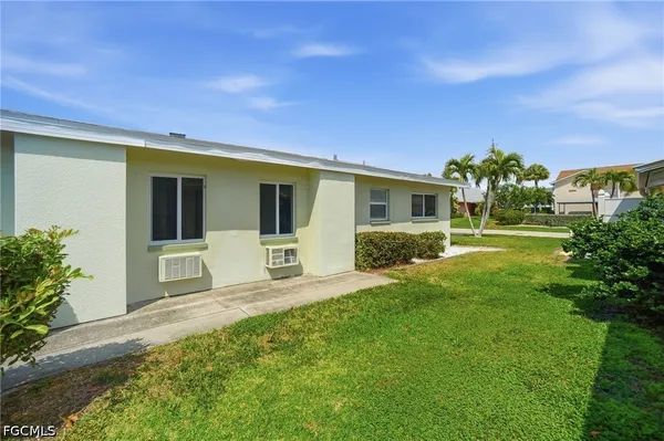 $1,250 | 4956 Viceroy Street, Unit 2, Cape Coral, FL 33904