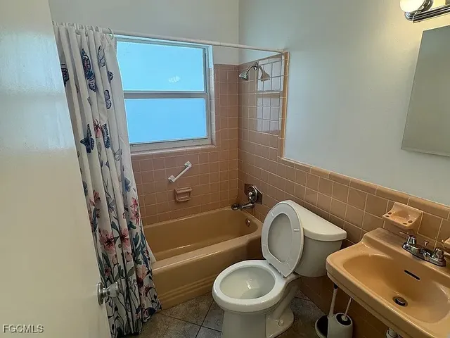 $1,275 | 4956 Viceroy Street, Unit 2, Cape Coral, FL 33904