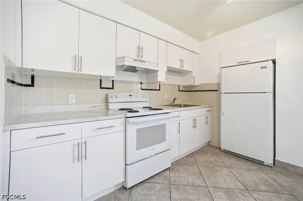 $1,250 | 4956 Viceroy Street, Unit 2, Cape Coral, FL 33904
