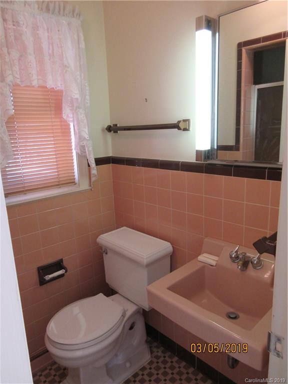 220 Providence Road Asheville, NC 28806 - Photo 18 of 25 Gallery Image 18