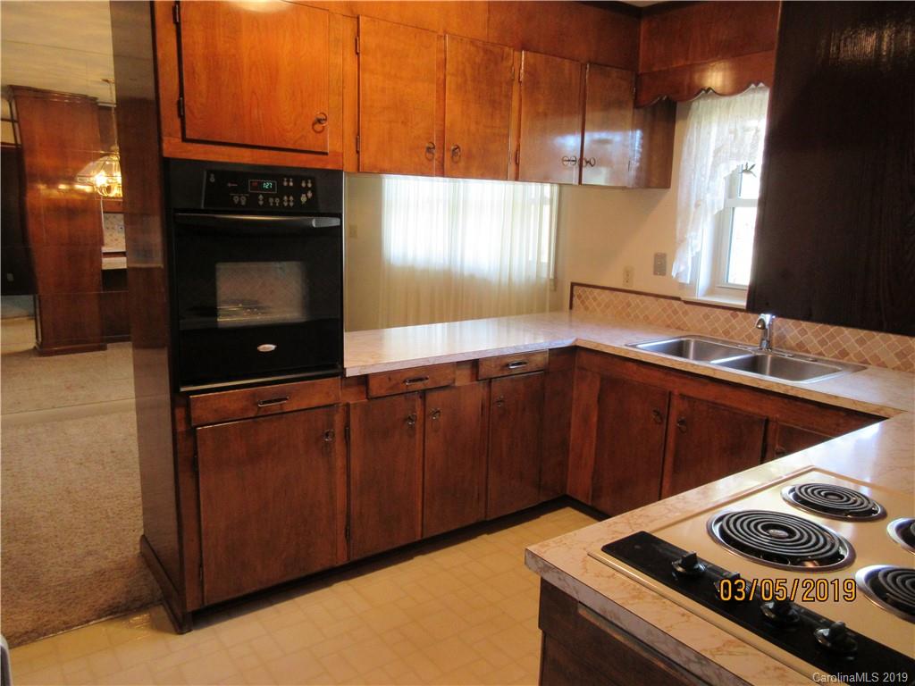 220 Providence Road Asheville, NC 28806 - Photo 4 of 25 Gallery Image 4