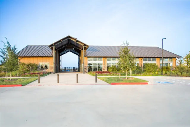 $594,900 | 31410 Meadow Place Lane, Fulshear, TX 77423