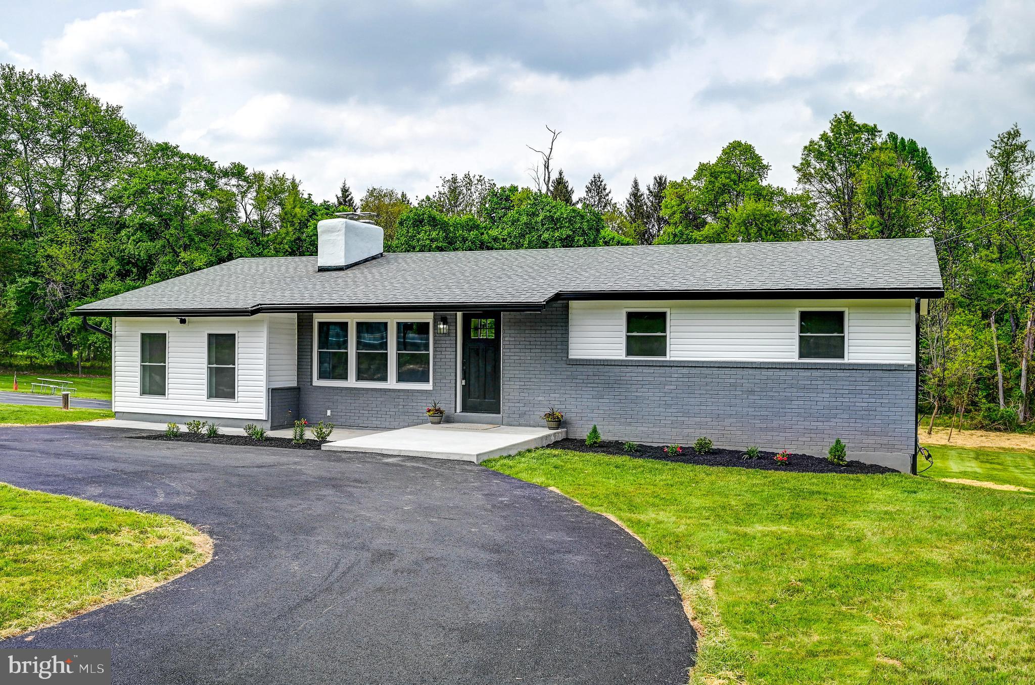 14340 Frederick Road Cooksville, MD 21723 - Photo 5 of 44 Gallery Image 5