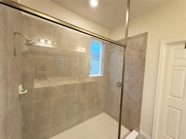 $2,690 | 11937 Bahia Valley Drive, Riverview, FL 33579