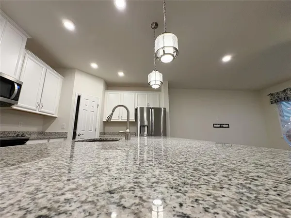 $2,690 | 11937 Bahia Valley Drive, Riverview, FL 33579