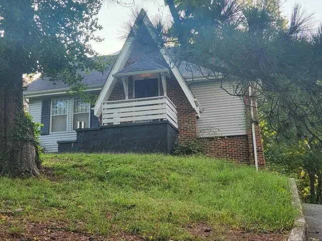 $188,500 | 216 Booth Road, Chattanooga, TN 37411