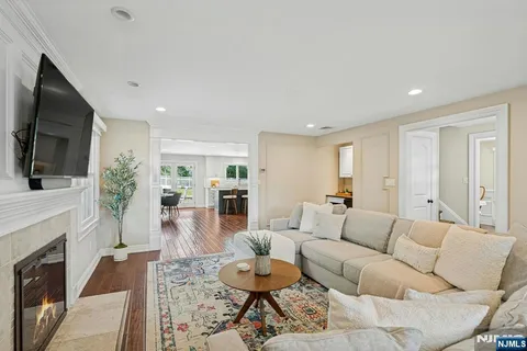 $1,349,000 | 601 Ackerman Avenue, Ho-Ho-Kus, NJ 07423