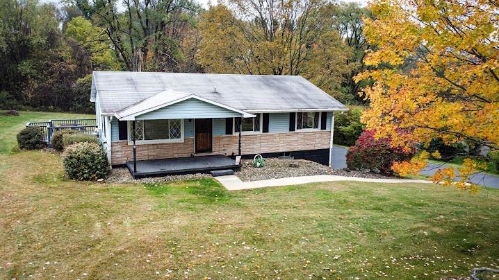 414 Holyoke Road Butler, PA 16001 - Photo 1 of 48 Gallery Image 1