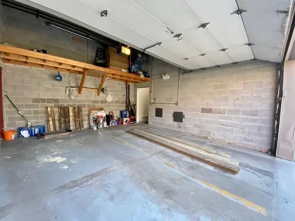 $3,700 | 744 North May Street, Unit 401, Chicago, IL 60642