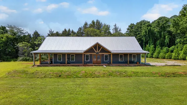 $590,000 | 89 Beans Creek View, Belvidere, TN 37306