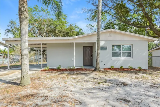 $1,765 | 1070 Emerald Drive, Mount Dora, FL 32757