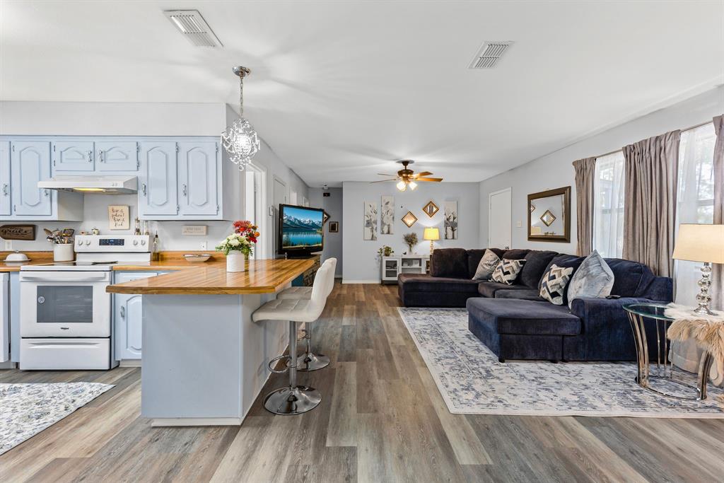 350 Pecan Circle Emory, TX 75440 - Photo 11 of 38