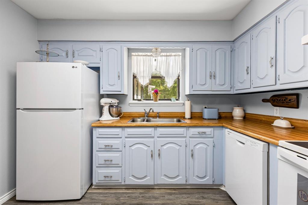 350 Pecan Circle Emory, TX 75440 - Photo 15 of 38