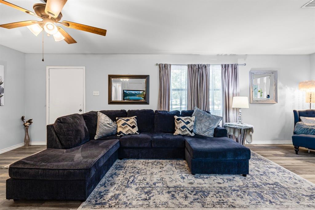 350 Pecan Circle Emory, TX 75440 - Photo 7 of 38