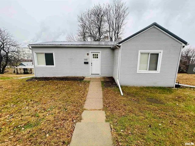 $134,900 | 2401 Prospect Avenue, Clinton, IA 52732