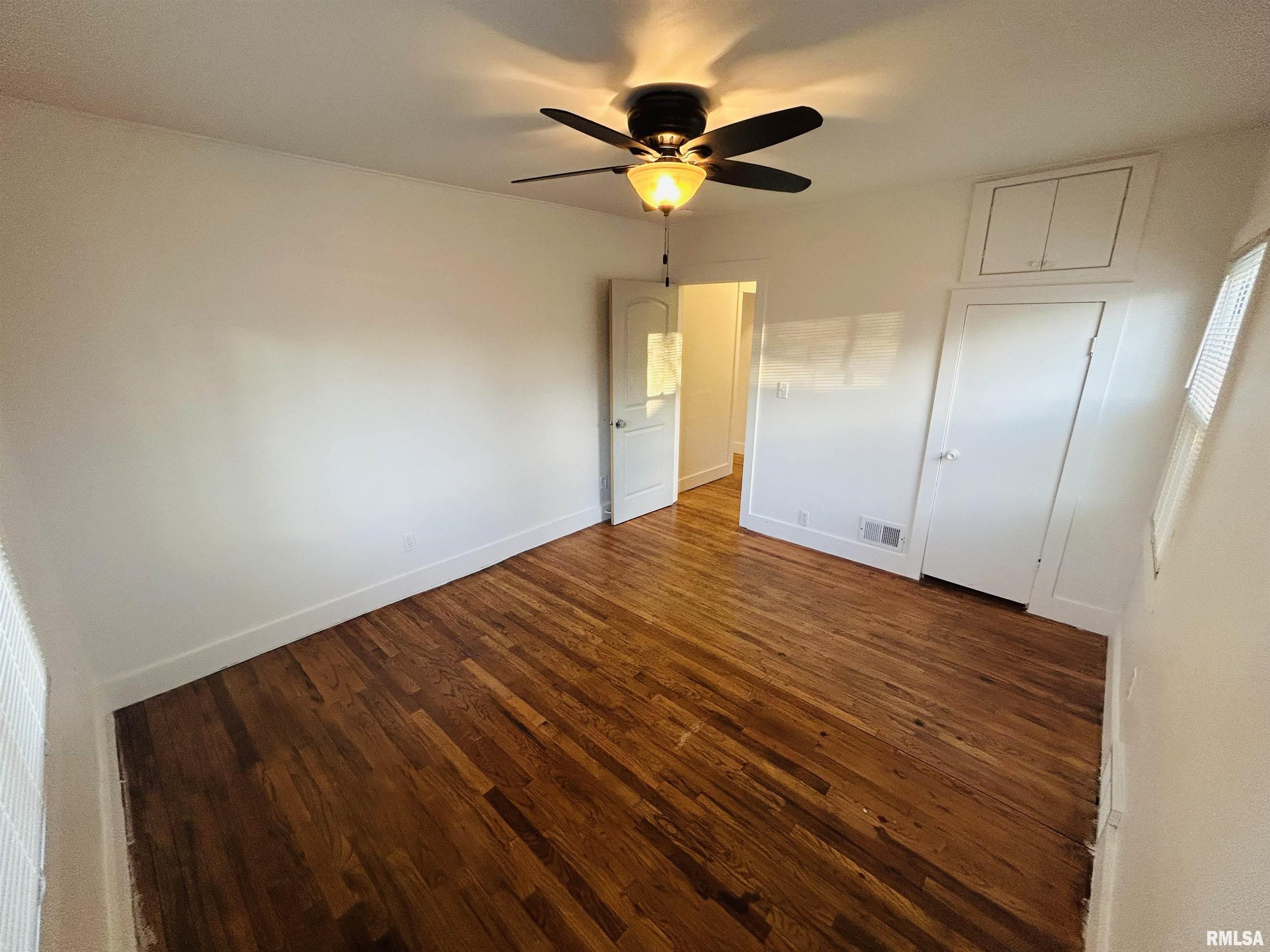 2401 Prospect Avenue Clinton, IA 52732 - Photo 13 of 26