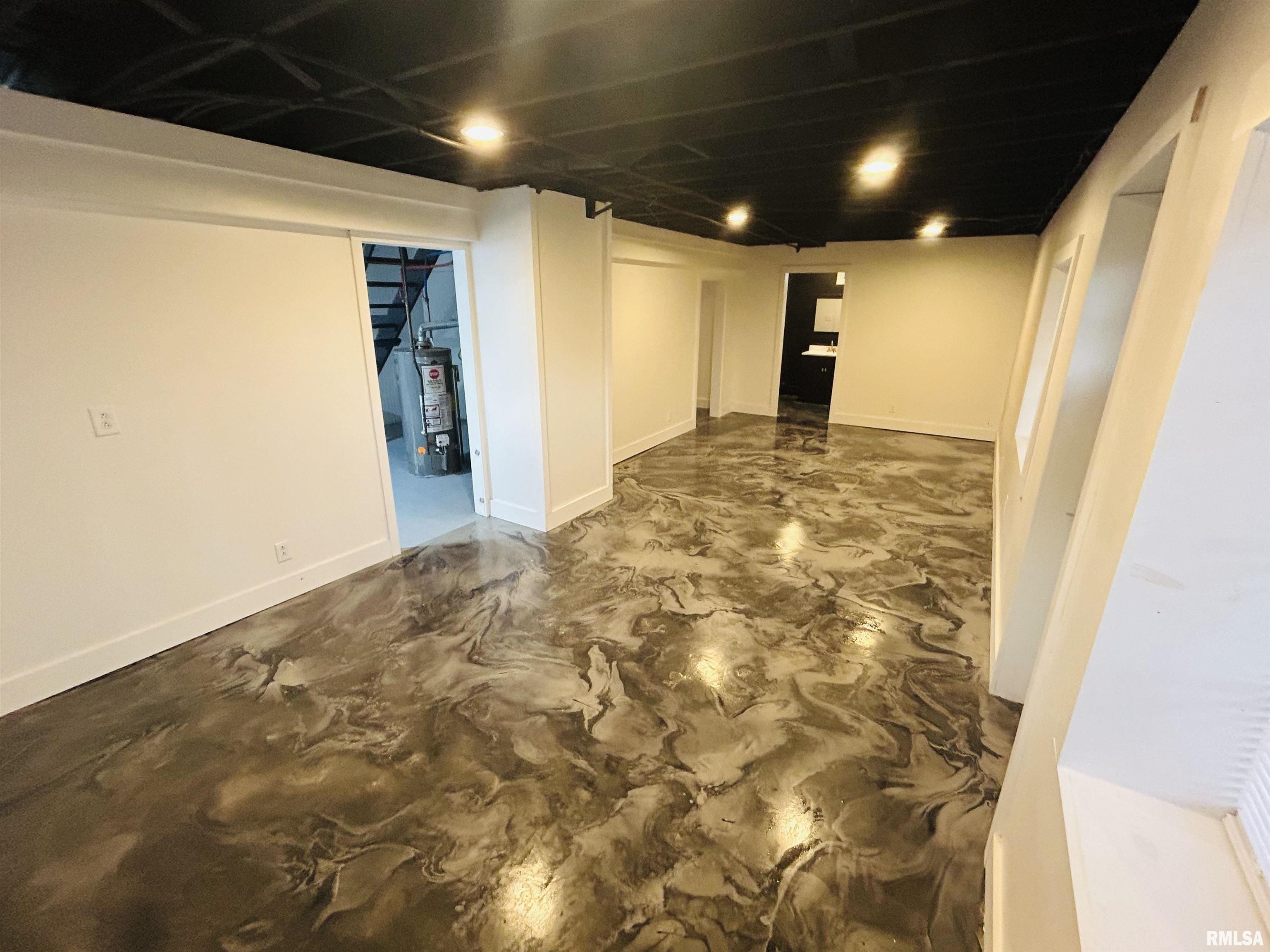 2401 Prospect Avenue Clinton, IA 52732 - Photo 17 of 26