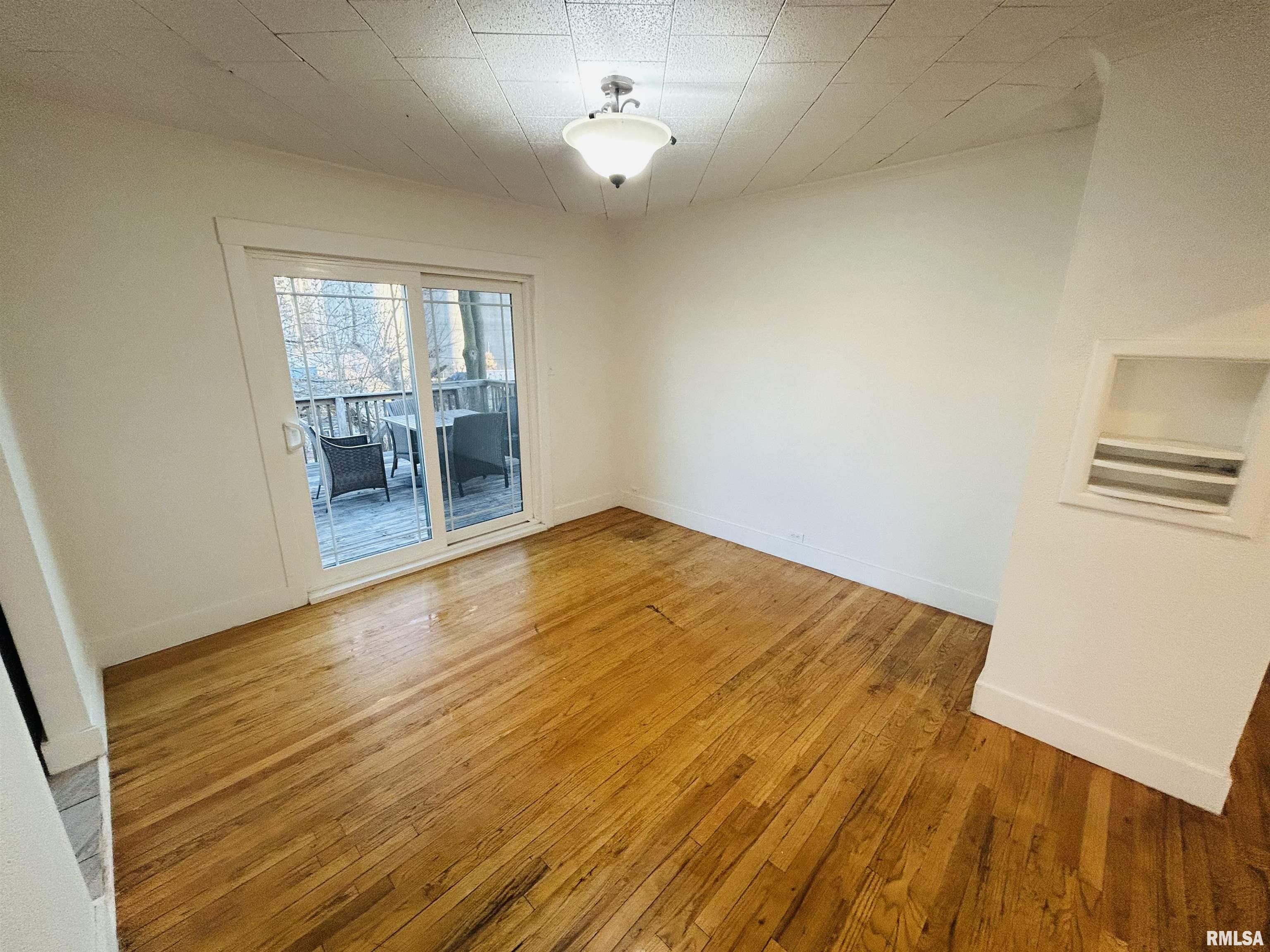 2401 Prospect Avenue Clinton, IA 52732 - Photo 10 of 26