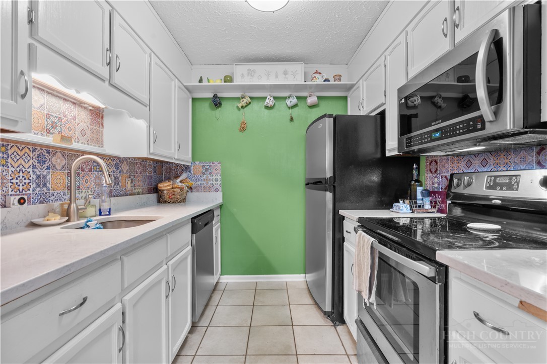 149 Woodpecker Lane, Unit 12 Boone, NC 28607 - Photo 8 of 21