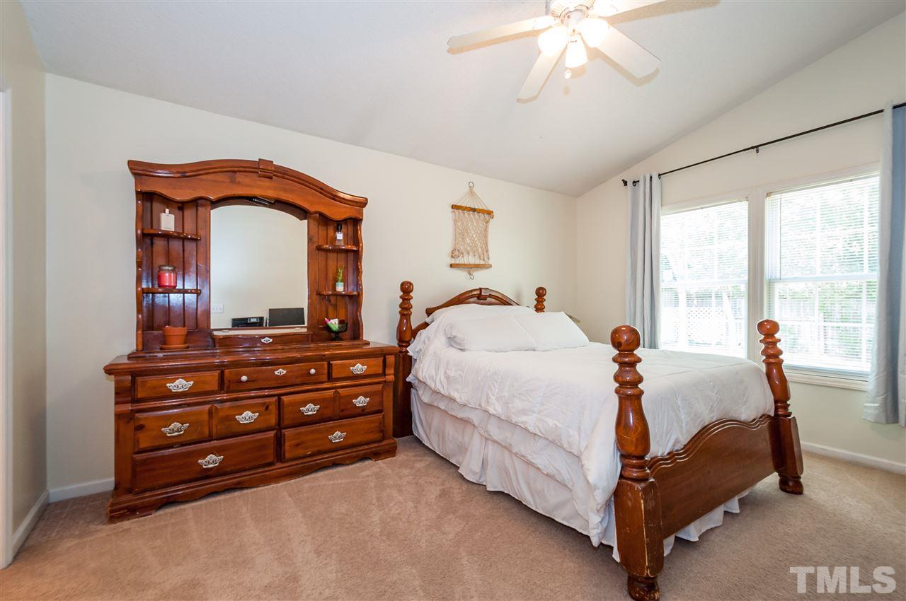 4017 Mantua Way Raleigh, NC 27604 - Photo 8 of 24