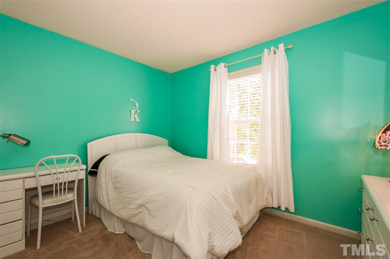 4017 Mantua Way Raleigh, NC 27604 - Photo 10 of 24