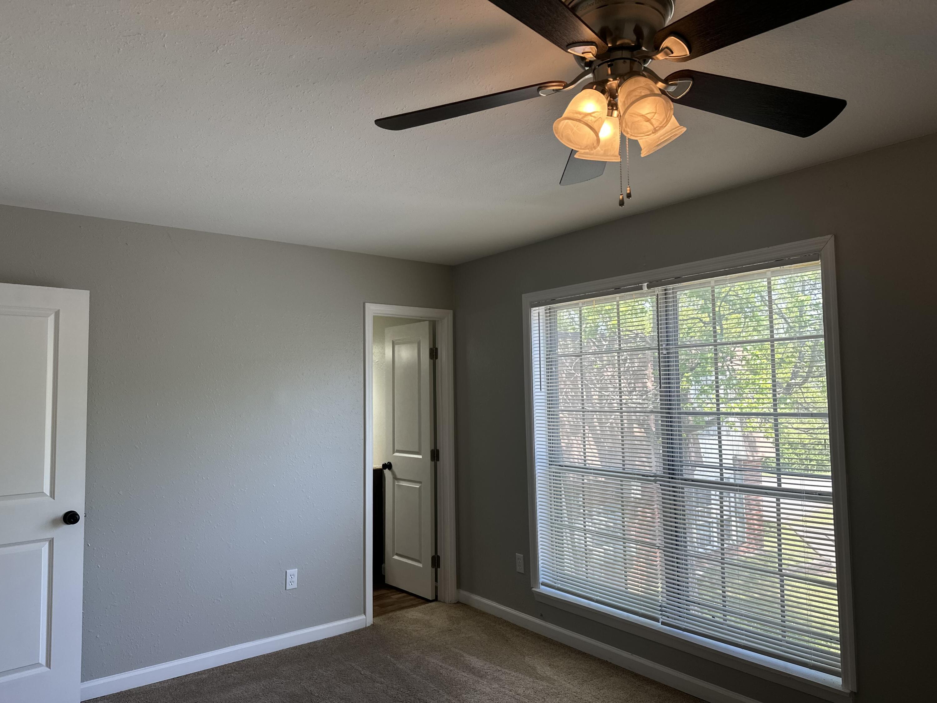 900 Mountain Creek Road, Unit Q 284 Chattanooga, TN 37405 - Photo 11 of 15 IMG_2858