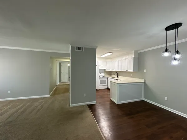 $1,400 | 900 Mountain Creek Road, Unit Q 284, Chattanooga, TN 37405