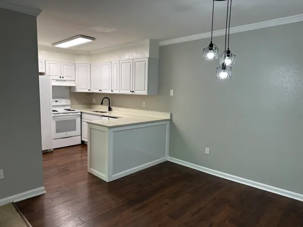 $1,400 | 900 Mountain Creek Road, Unit Q 284, Chattanooga, TN 37405