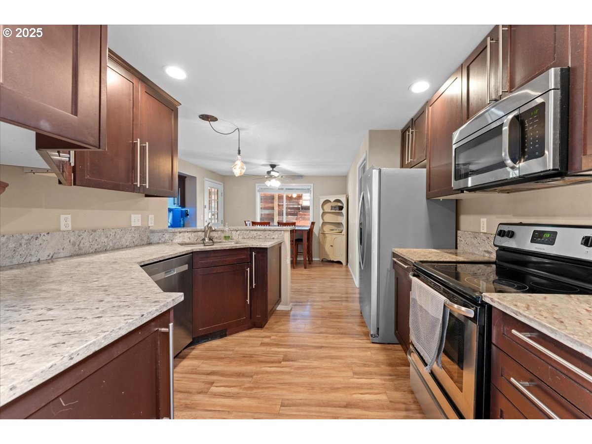 3213 Maple Place Forest Grove, OR 97116 - Photo 11 of 40 Kitchen