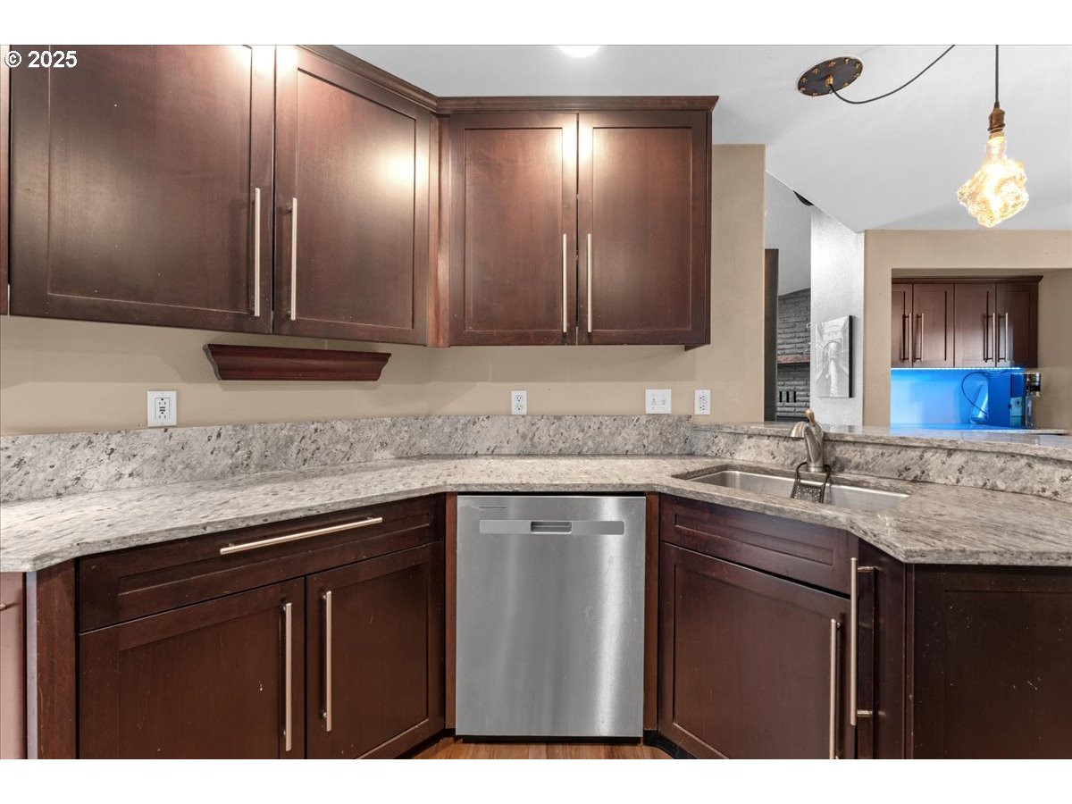 3213 Maple Place Forest Grove, OR 97116 - Photo 13 of 40 Kitchen