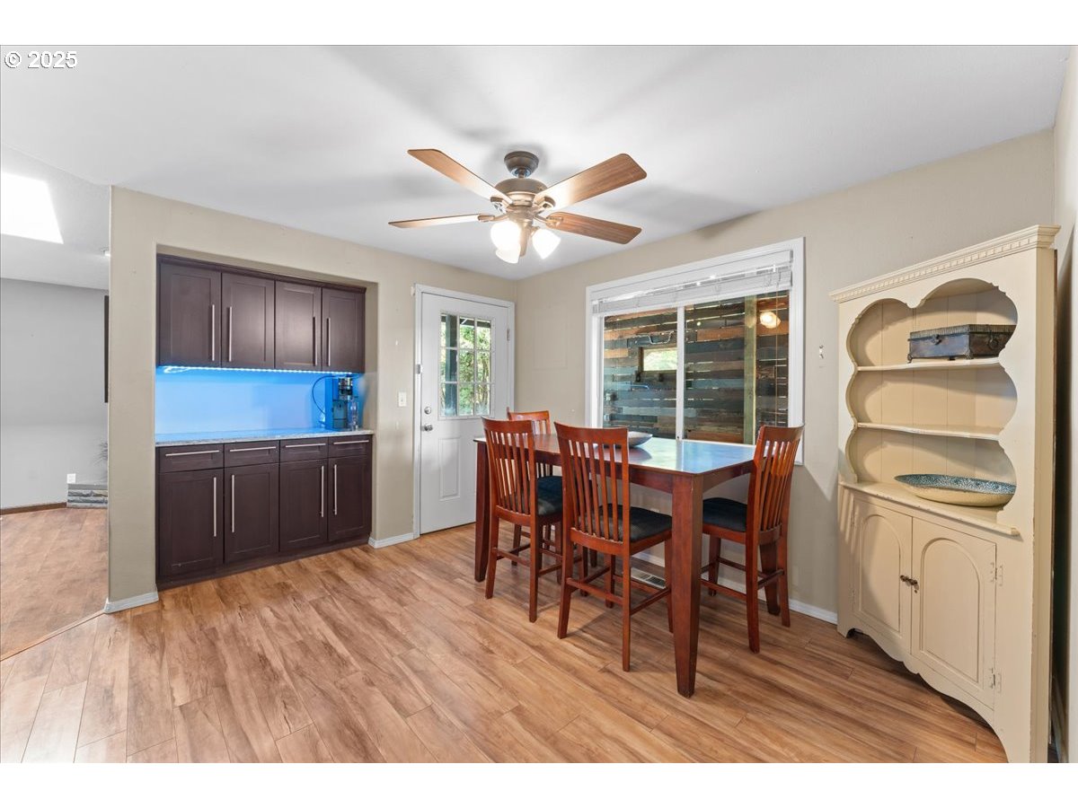 3213 Maple Place Forest Grove, OR 97116 - Photo 14 of 40 Dining Area