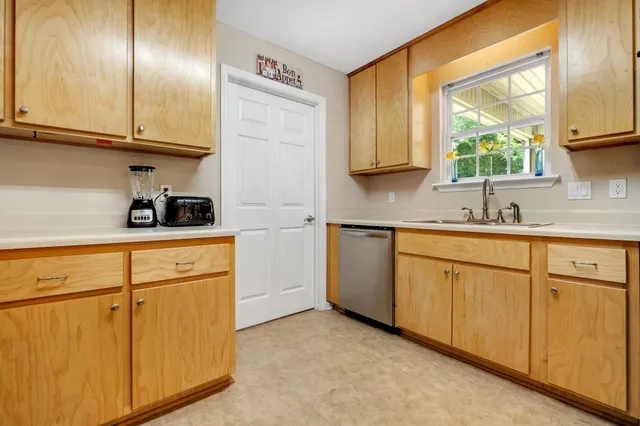 $284,900 | 4831 Jackson Cove Road, Tallahassee, FL 32303