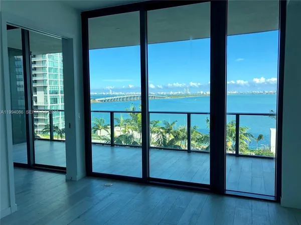 $4,800 | 480 Northeast 31st Street, Unit 802, Miami, FL 33137