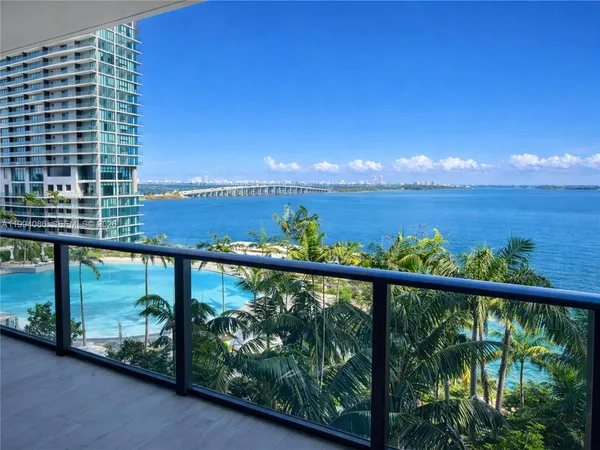 $4,800 | 480 Northeast 31st Street, Unit 802, Miami, FL 33137