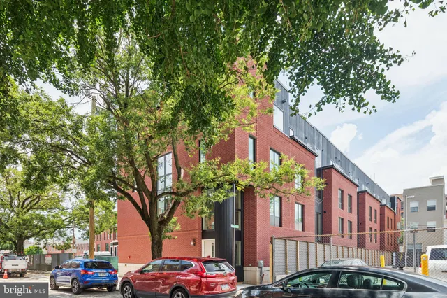 $999,999 | 608 Brenna Walk, Sharon Hill, PA 19079