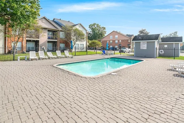 $164,999 | 710 East Boyd Drive, Unit 906, Baton Rouge, LA 70808