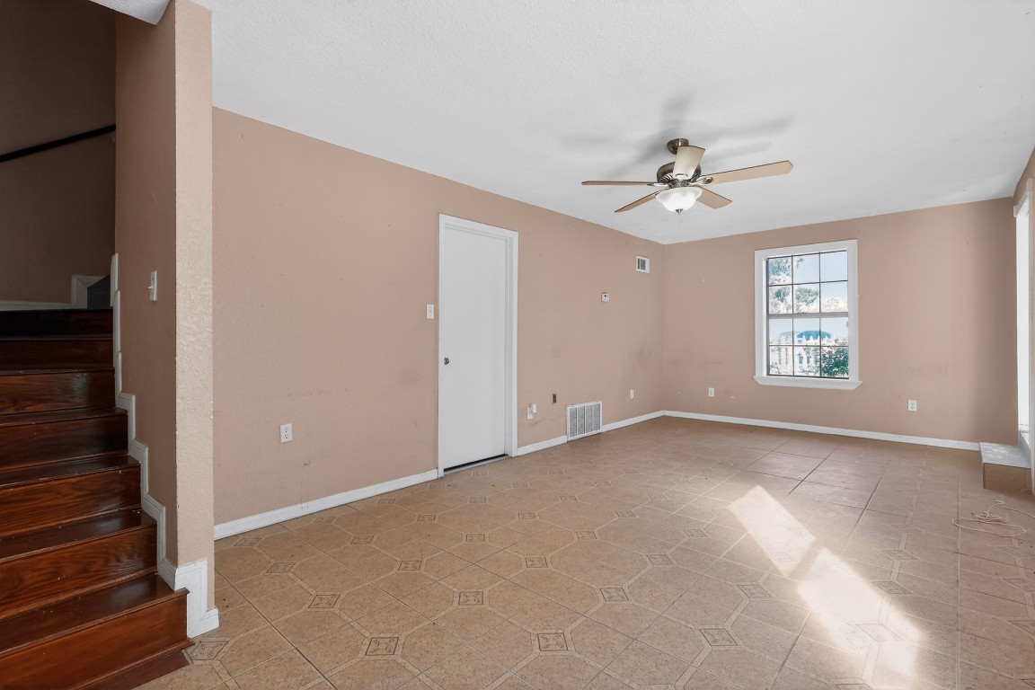 712 East Peach Street Angleton, TX 77515 - Photo 17 of 44