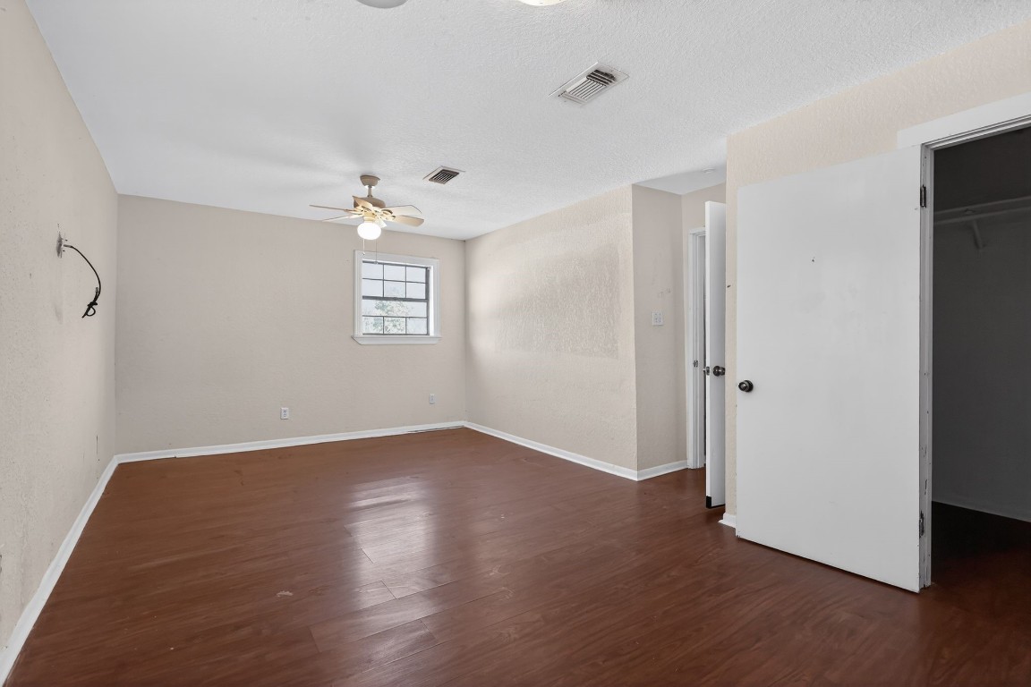 712 East Peach Street Angleton, TX 77515 - Photo 29 of 44