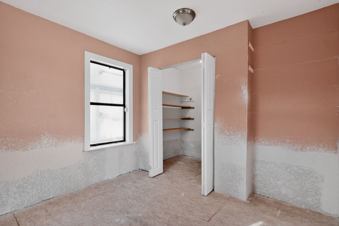 712 East Peach Street Angleton, TX 77515 - Photo 31 of 44