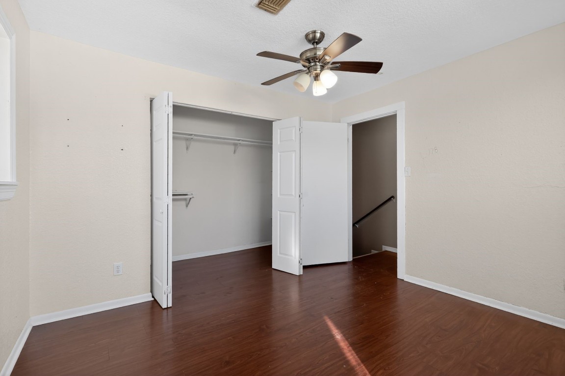 712 East Peach Street Angleton, TX 77515 - Photo 32 of 44