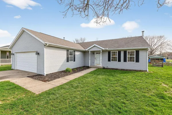 $276,900 | 125 Lincoln Place, North Lewisburg, OH 43060