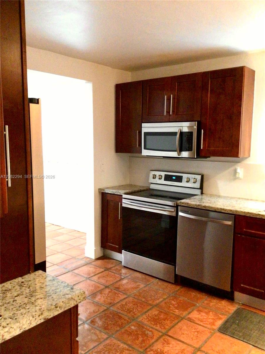 309 Bird Road, Unit 309 Coral Gables, FL 33134 - Photo 5 of 22 Gallery Image 5