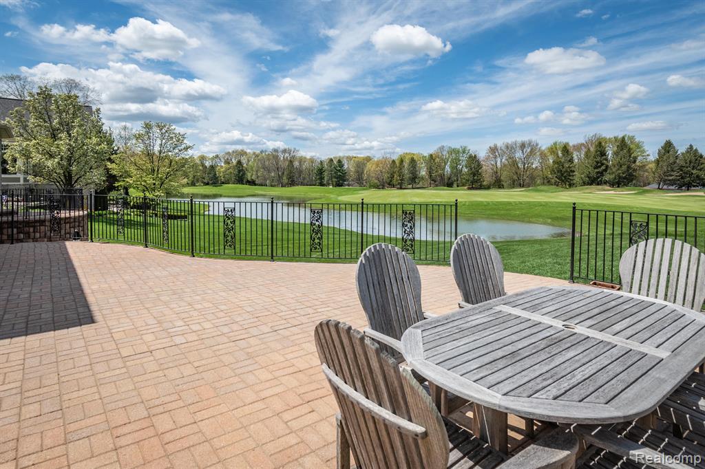 256 Inverness Highland, MI 48357 - Photo 77 of 99 Gallery Image 77